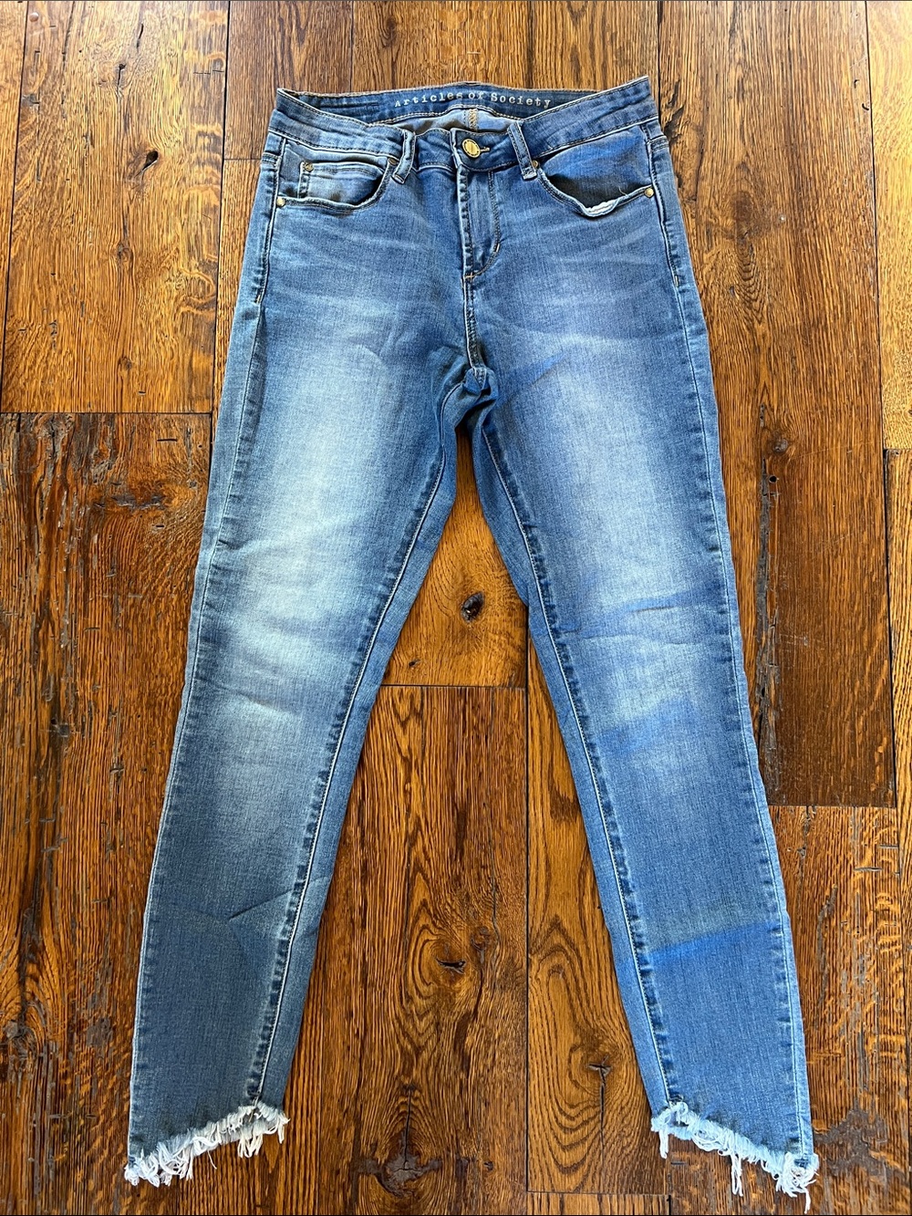 Articles Of Society Light Blue Raw Hem Ankle Jeans